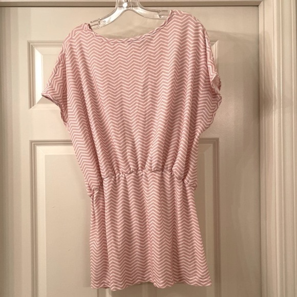 Nwt Aimee Pink & White Zig-Zag Short Cape Sleeve Knit Top Size 22W (P12) - Picture 4 of 6